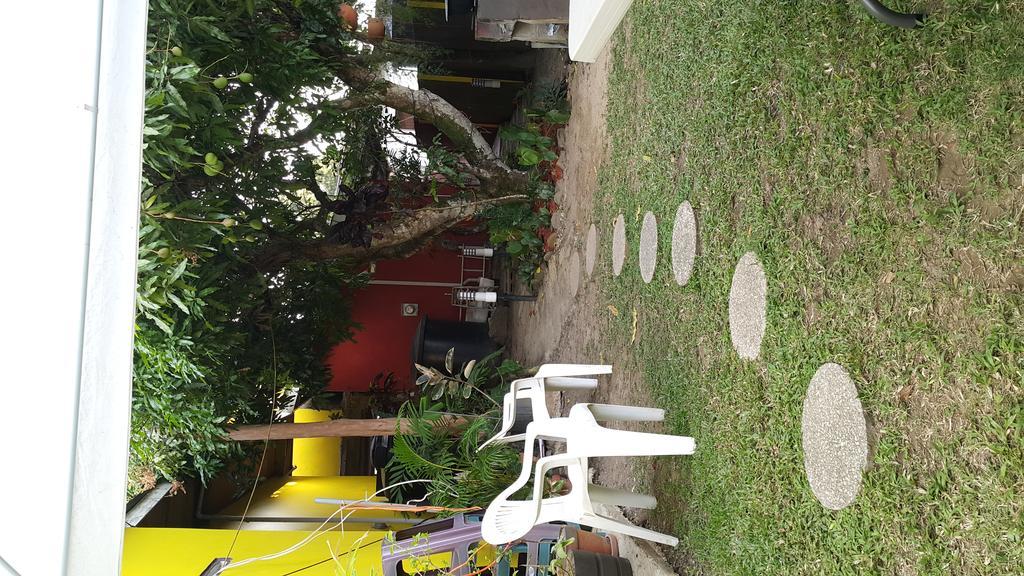 Tonys Guest House Petit Valley Exterior photo